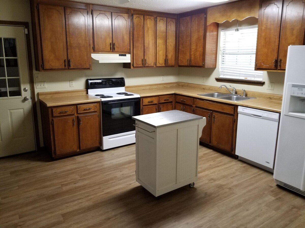 Photo - 754 Silver Maple Dr