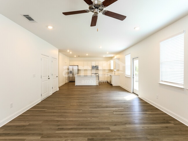 Photo - 189 Hickory Pointe Rd
