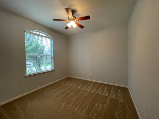 Photo - 127 Clearmont Pl