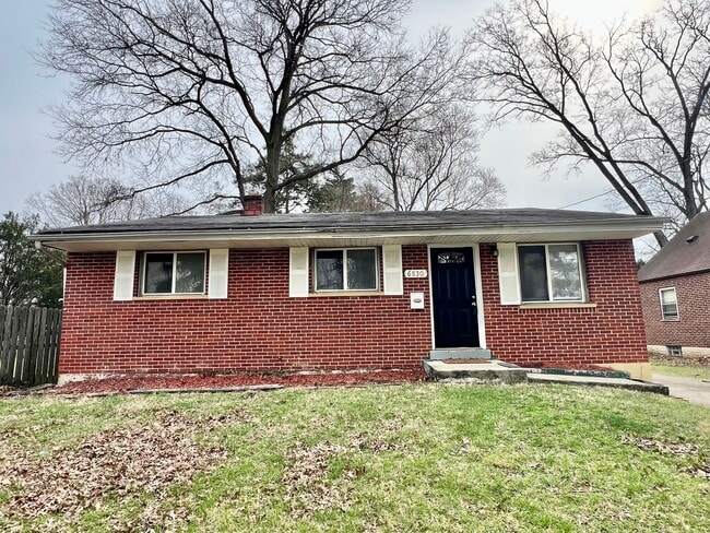 Building Photo - Cozy 3-Bedroom Home with Fenced Yard & Flexible Space – Cincinnati, OH