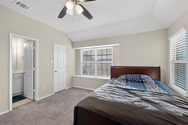 Photo - 525 Rustic Oak Ln