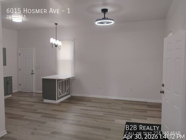 Photo - 6015 Hosmer Ave Unidad 1