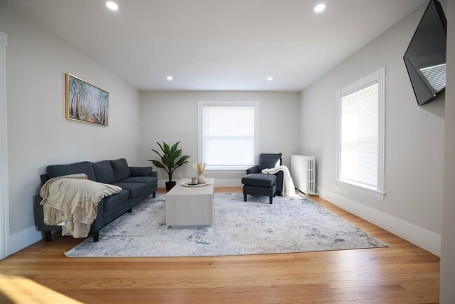 Photo - 16 Orange St