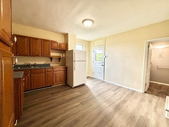 Photo - 512 Sewickley Ave Unit 2