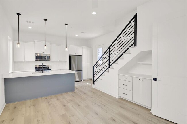 Photo - 6119 Atwood St