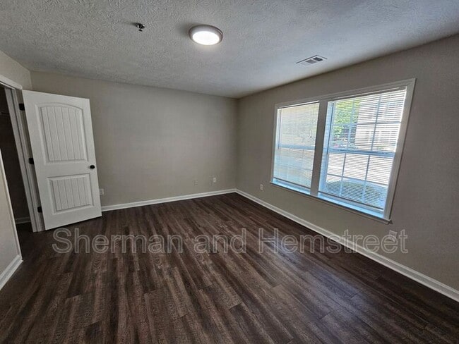 Photo - 3101 London Ct SW Unidad 3101-102