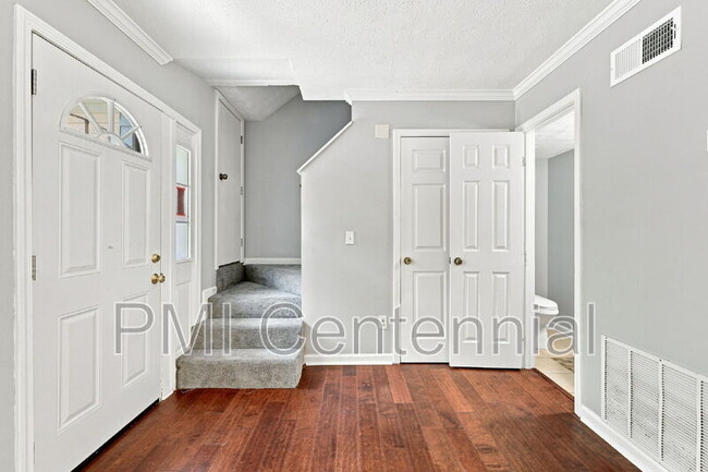 Photo - 281 Flagstone Way