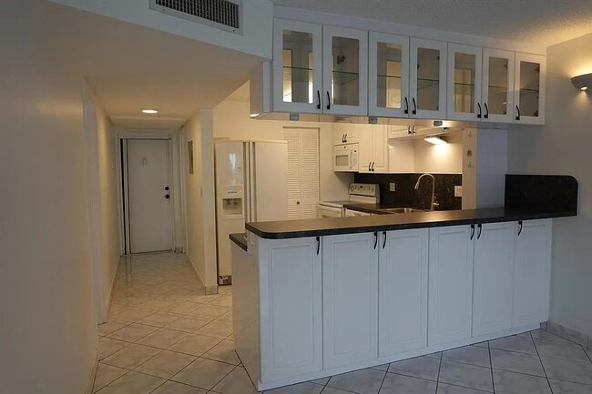 Photo - 5321 NE 24th Ter Unit 112a