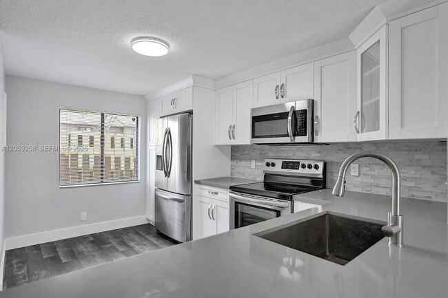 Photo - 5084 S University Dr