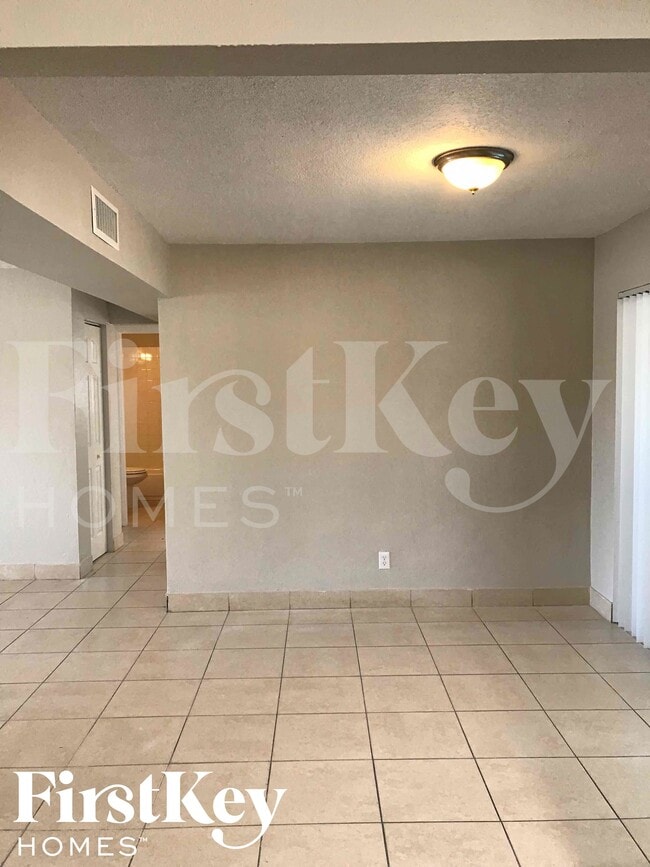 Photo - 3427 NW 37th St