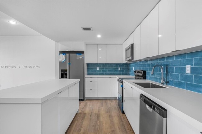 Photo - 16955 SW 100th Ave