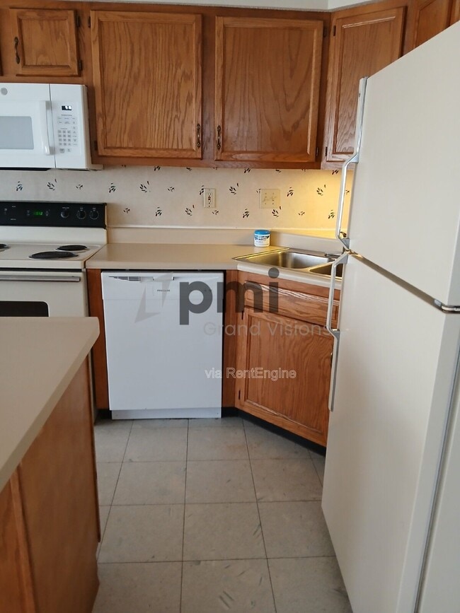 Photo - 1306 Arthur Ave Unit 2
