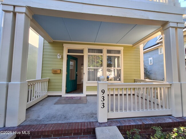Photo - 933 S 8th St