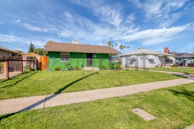 Photo - 1335 E Brown Ave