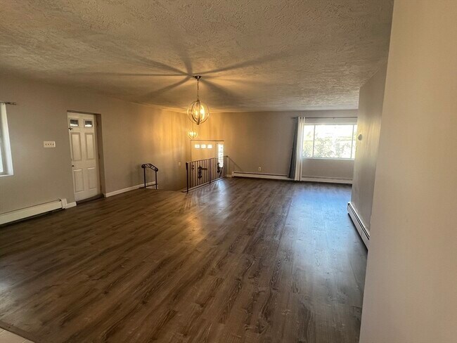 Photo - 236 Palfrey St