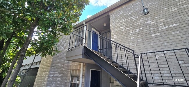 Photo - 9700 Leawood Blvd Unit 406