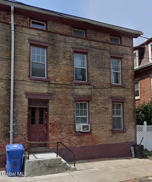 Building Photo - 26 Cataract St Unit #2