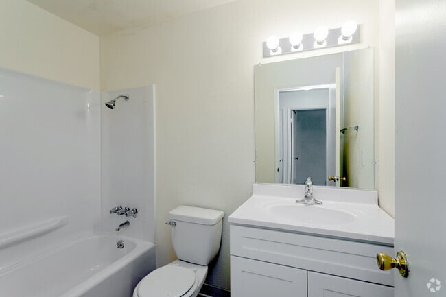 B60 (2 habitaciones, 1 baño) - 763 pies cuadrados