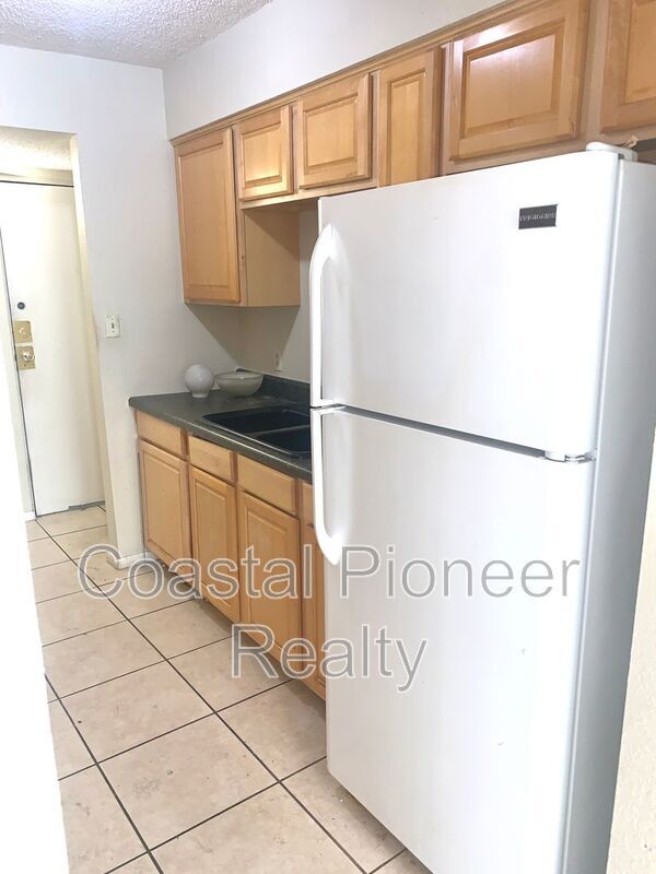 Photo - 7502 Needle Leaf Pl Unit #A