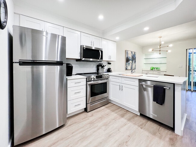 Photo - 1605 S US Hwy 1 Unidad C103