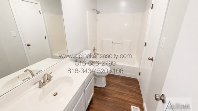Photo - Northland Split Level All Electric!