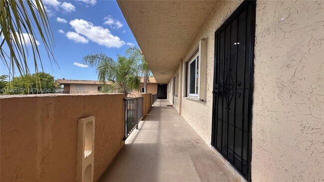 Photo - 8401 SW 107th Ave Unit 331E