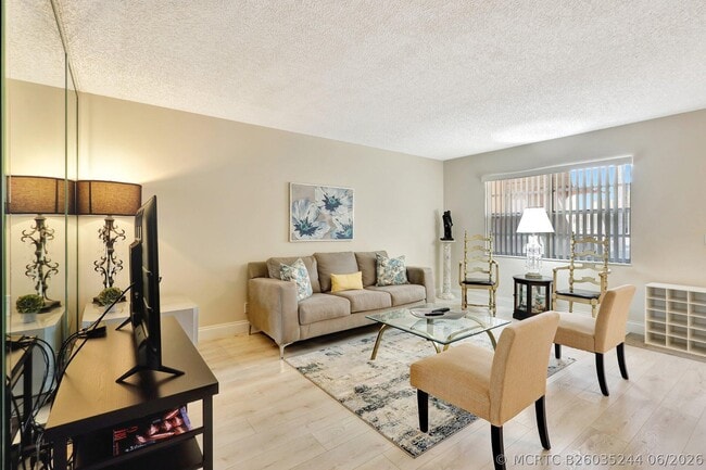 825 Normandy Trail Unit R