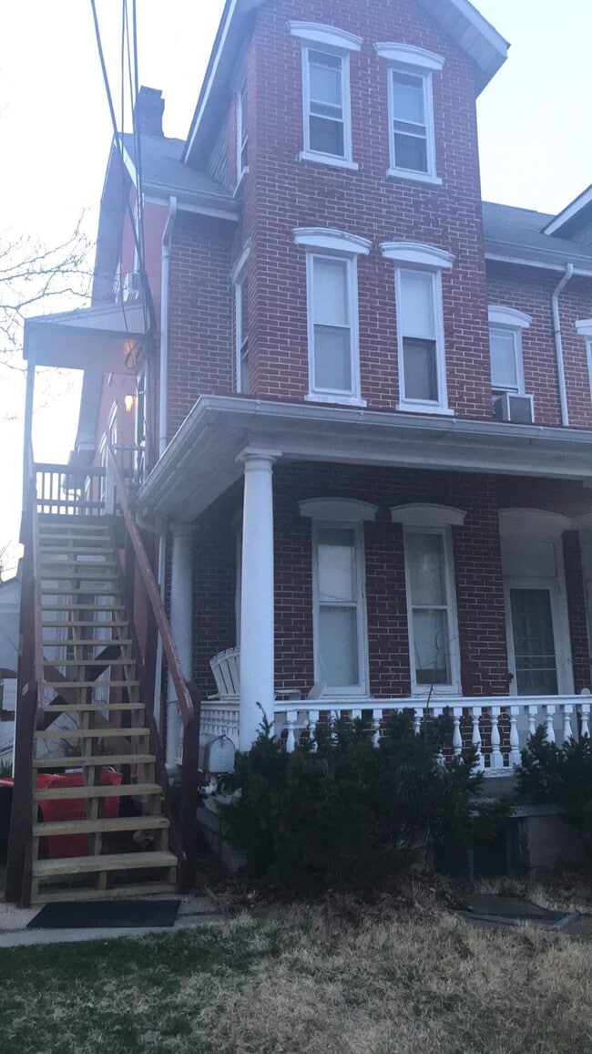 Photo - 139 Yost Ave Unit 2