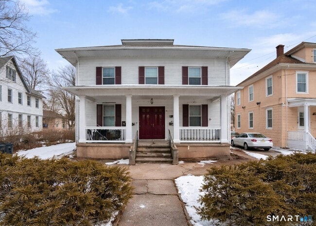 Building Photo - 21 Young St Unit 2L