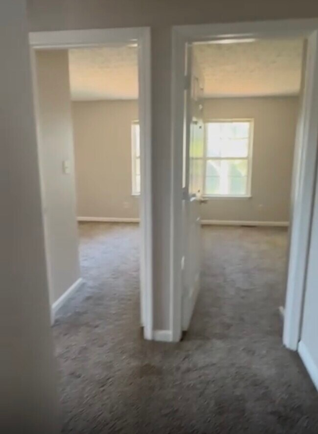 Photo - 1138 School Side Dr