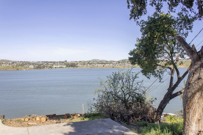 Photo - 352 Winslow St