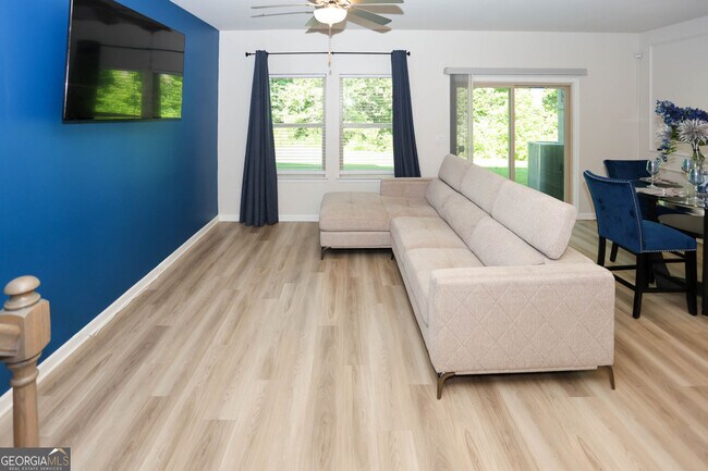 Photo - 5682 Plain Field Ln