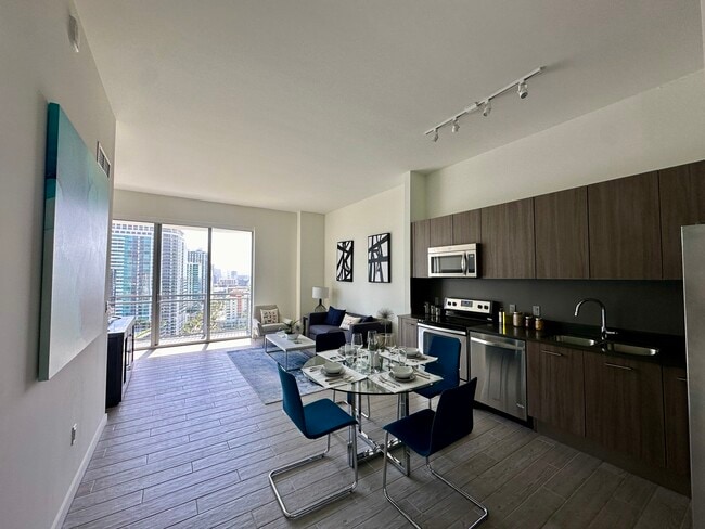 Building Photo - 46 NW 35th St Unit A4 Rental
