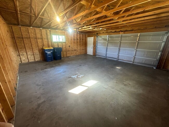Photo - 607-701 Woodbine Ave Unit 701