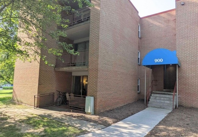 Building Photo - 1-Bedroom Condo in Blacksburg