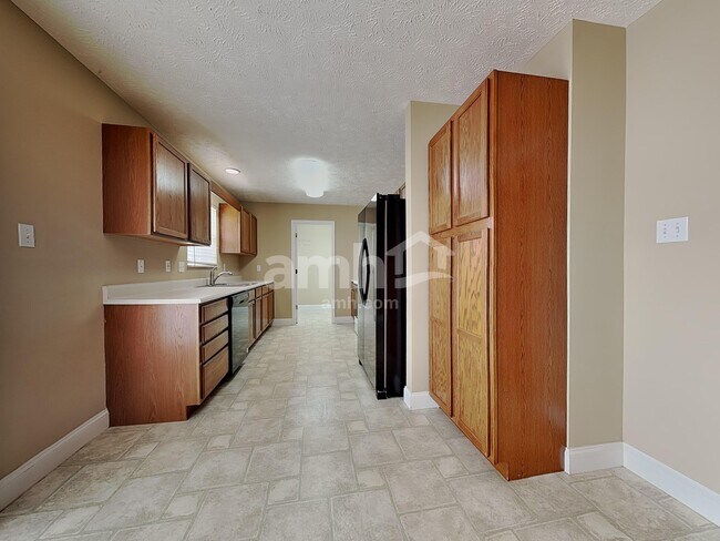 Photo - 112 Rouen Ct