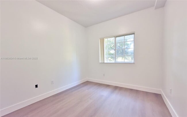 Photo - 7200 NW 114th Ave Unidad 204