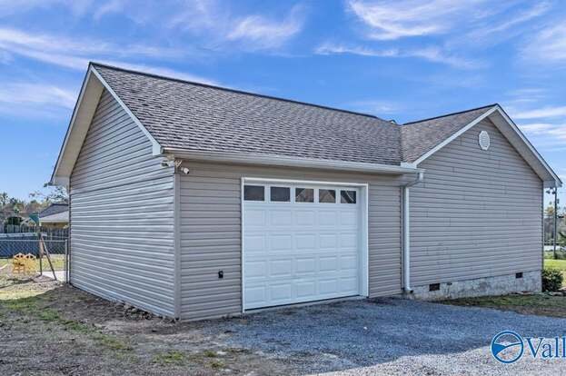 Photo - 1692 Horton Rd SW