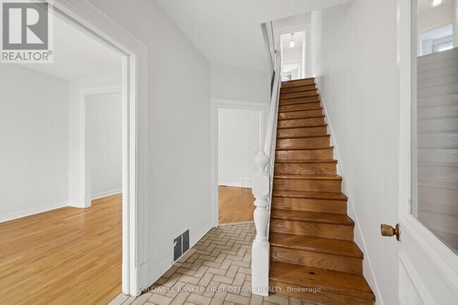 Photo - 176 Rochester St