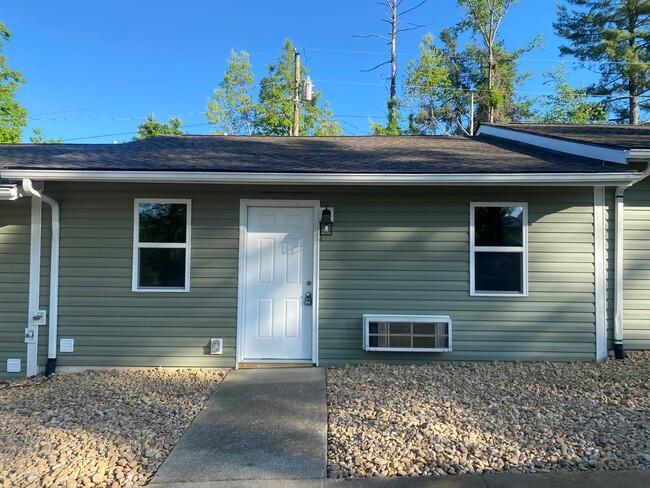 2 Bedroom 1 Bath Apartment in Greeneville, TN - 2 Bedroom 1 Bath Apartment in Greeneville, TN Unit 09
