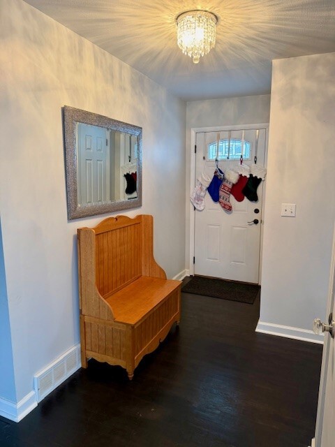 Photo - 6 Apple Tree Ln