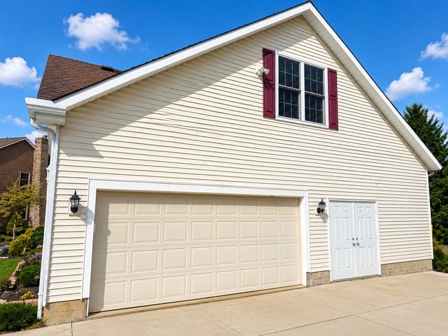 Photo - Spacious 5-Bedroom Home with Comfort & Charm in Medina