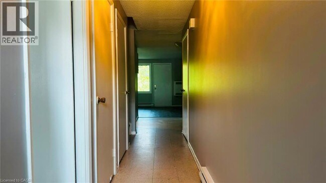 Photo - 1200 Courtland Ave E