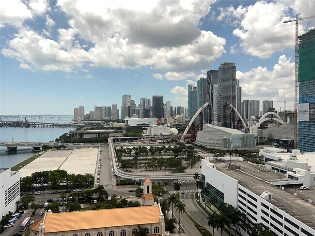 Photo - 1717 N Bayshore Dr Condo Unit A-2555