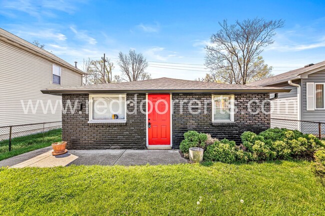 Photo - 1037 W 30th St House