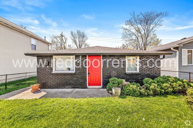 Building Photo - 1037 W 30th St Rental