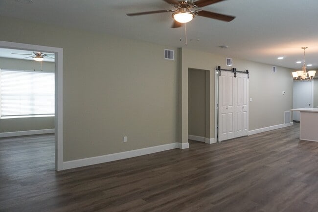 Photo - 3703 Market St