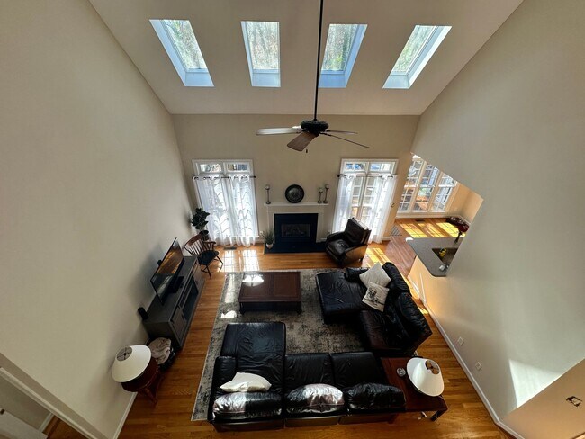 Photo - Stunning 5 bedroom 3 bath Carrboro Home with Fenced Yard and Hot Tub!