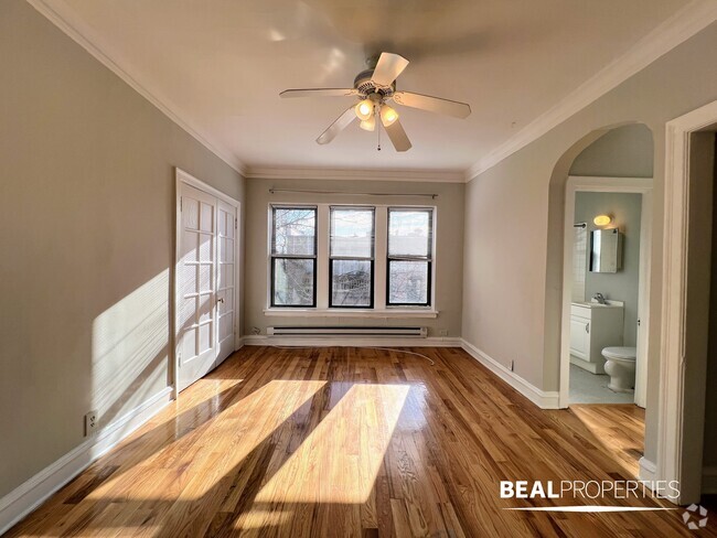 Building Photo - 4614 N Paulina St Unit 1 bed Rental