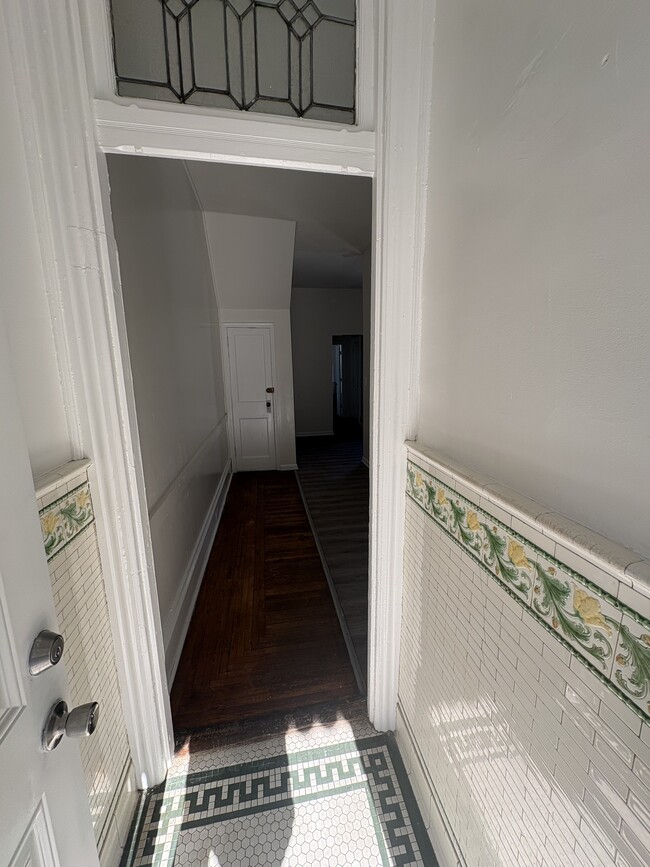 Photo - 214 S 13th St Unit 1F